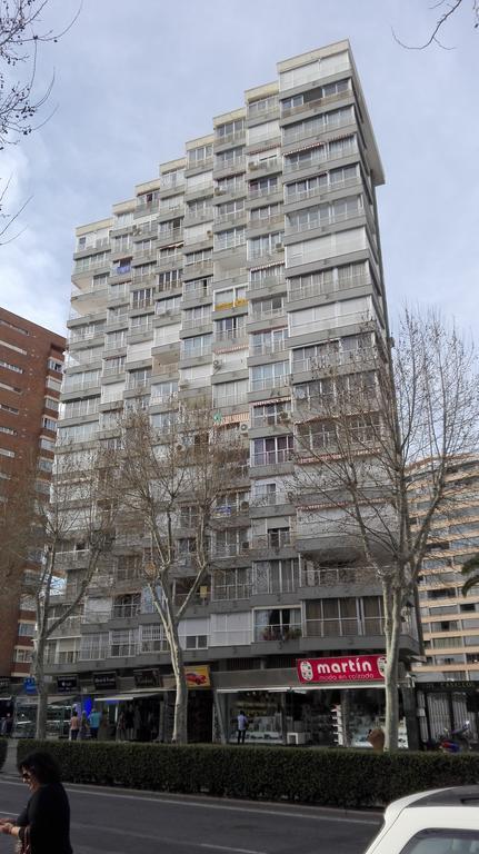 Apartamentos Los Caballos Benidorm Exteriör bild